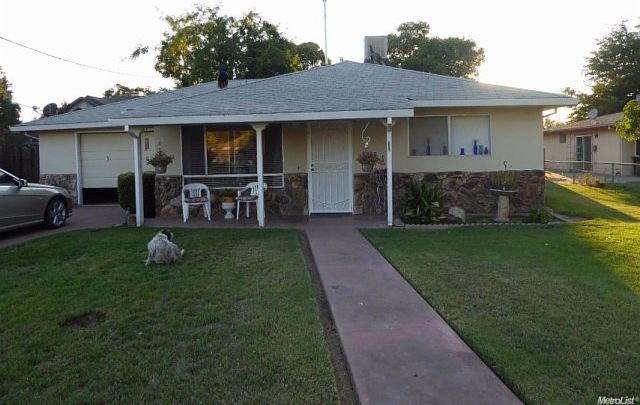 1st image of 9633 N Leland Way