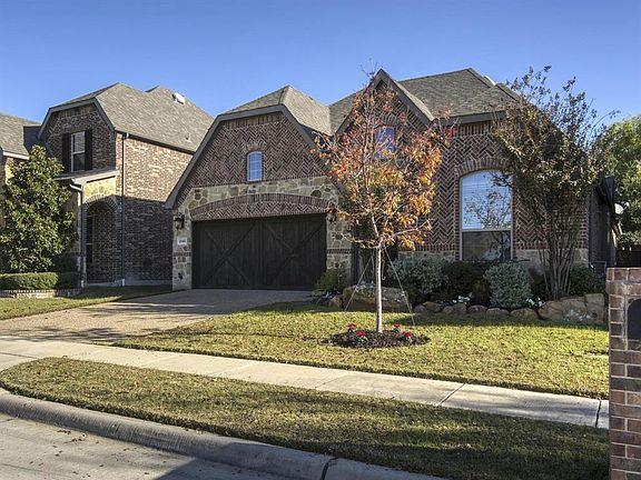 2nd image of 2840 Earl Dr