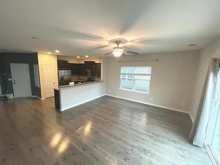 112 Brewers Oak Ln — Photo 8