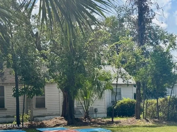 5015 SPRING PARK Road, Jacksonville, FL 32207