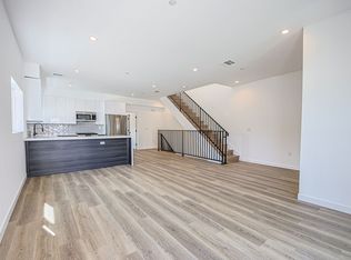 5233 Satsuma Ave #5235-1/2, North Hollywood, CA 91601