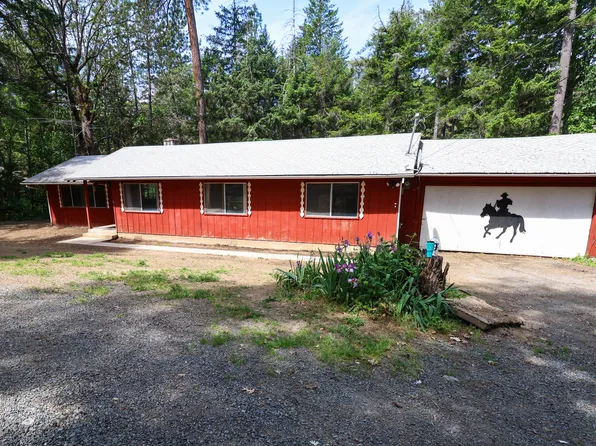 2345 Wards Creek Rd, Rogue River, OR 97537