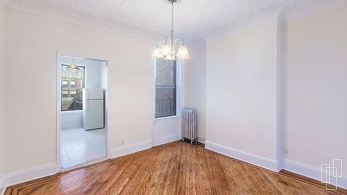 Sold by Garfield Realty  | media 6