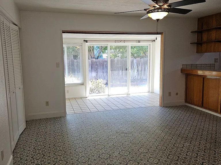 1610 Springwood Dr — Photo 6