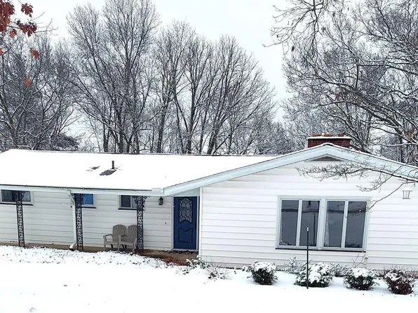 605 Maxwell Dr, Titusville, PA 16354