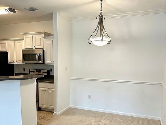 3rd image of 1104 Walden Park Dr