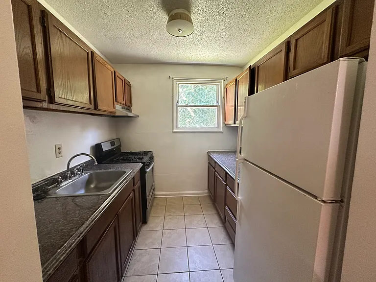 3831 Hamilton St #F-102 — Photo 4