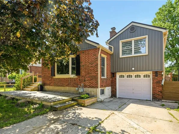 101 Irene Ave, Hamilton, ON L8G 2B1