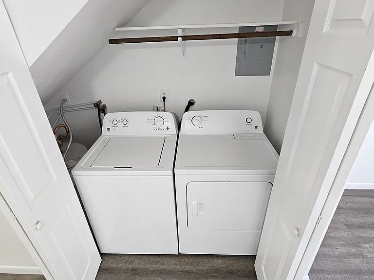 226 Little St SW #3 — Photo 8