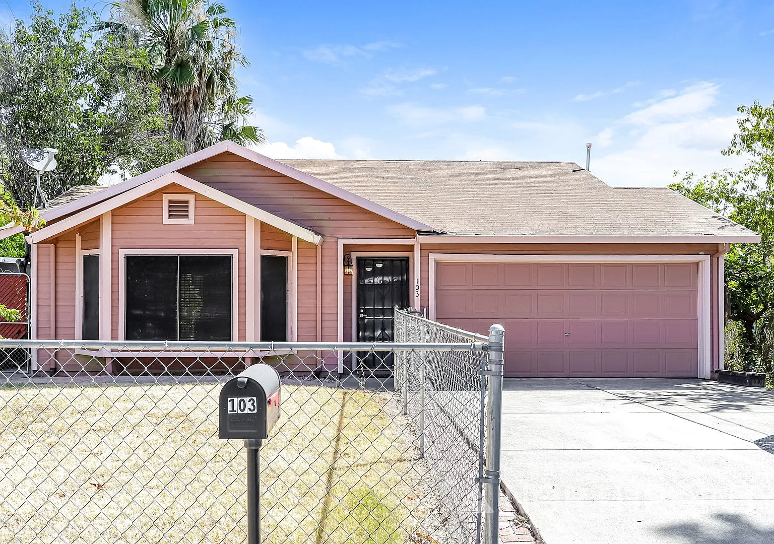 3 BR/2BA | Newly Renovated Single Family Home | 2-Car Garage Parking | Fenced Front and Back yard — Photo 1