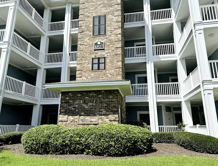 3 bed, 1350 sqft, $3,200 — Photo 3