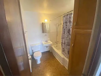 11 S Naches Ave #9 — Photo 2