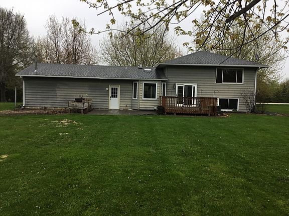 3rd image of 9039 Canby Ct