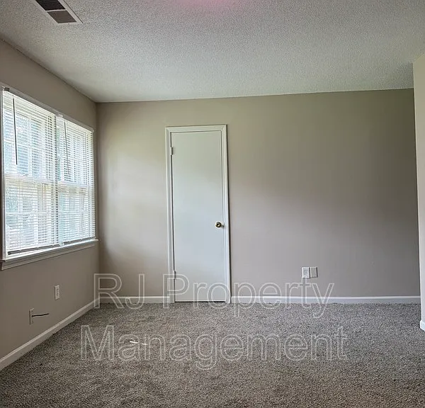3400 Lord Dunmore Cv — Photo 33