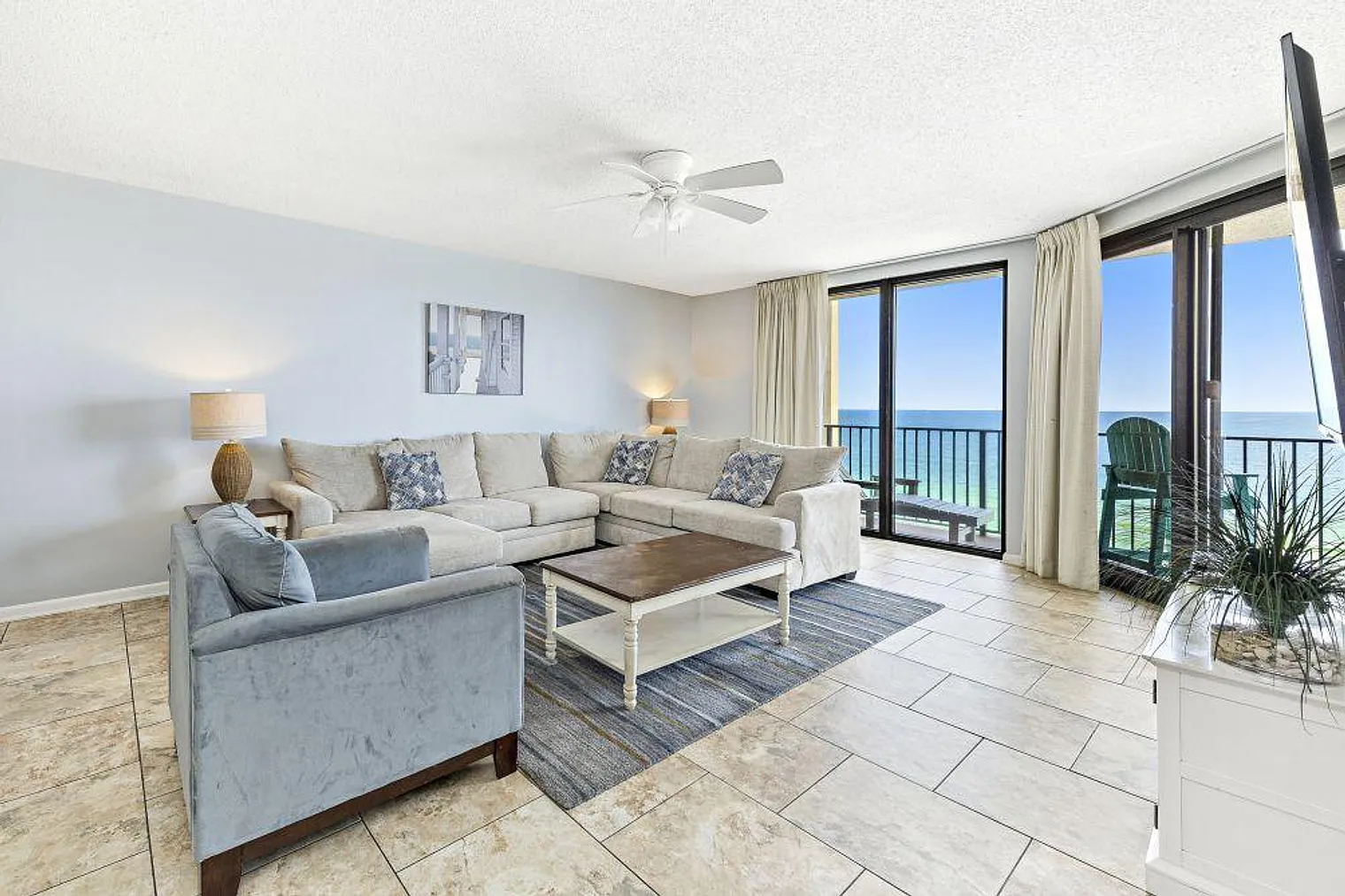 3 bed, 2.0 bath, 1194 sqft, $4,868 — Photo 3