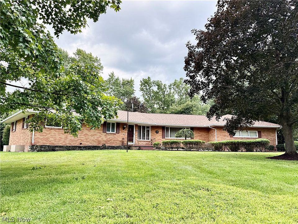 1st image of 1050 Melwood Dr NE