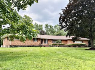 1050 Melwood Dr NE, Warren, OH 44483