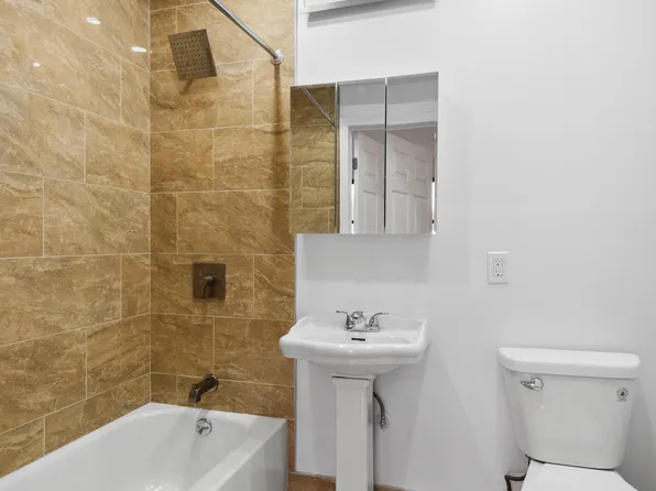 77-20 Austin Street image 7 of 11