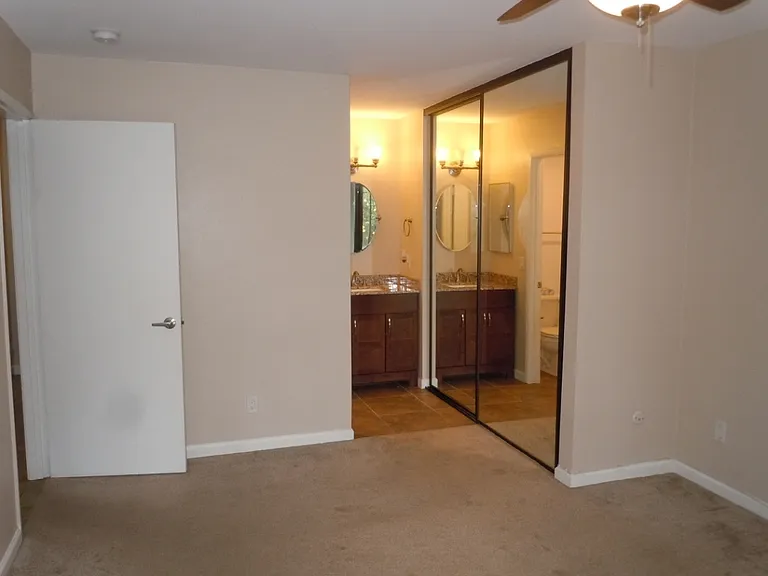 9175 Campina Dr #19 — Photo 10