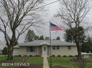 1096 Woodland Dr, Sunbury, PA 17801