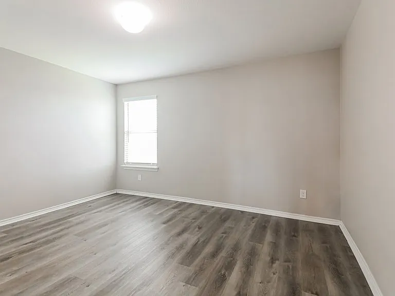 820 Horton St — Photo 12