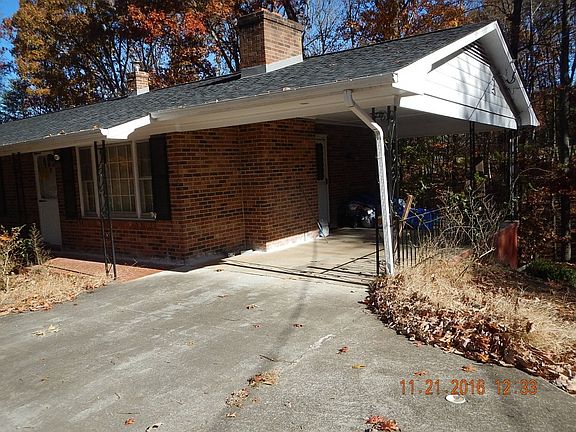 2nd image of 210 Tabor Dr