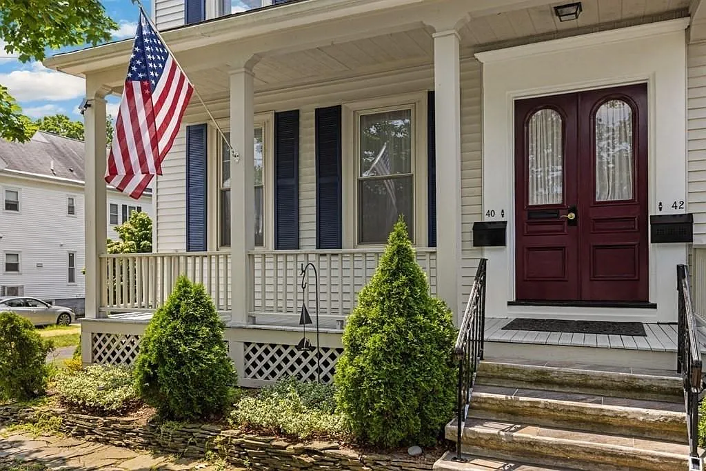 4 bed, 1500 sqft, $3,700 — Photo 1