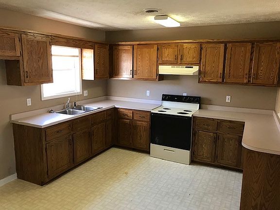 4th image of 335 Parkwood Dr