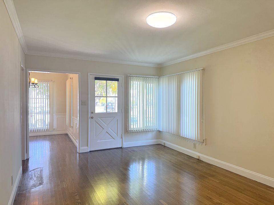 1st image of 668 W Glenoaks Blvd