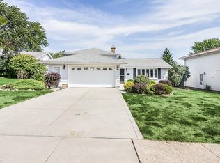3004 Bowmen Ln, Parma, OH