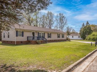 210 E Pierce St #4, Warsaw, NC 28398