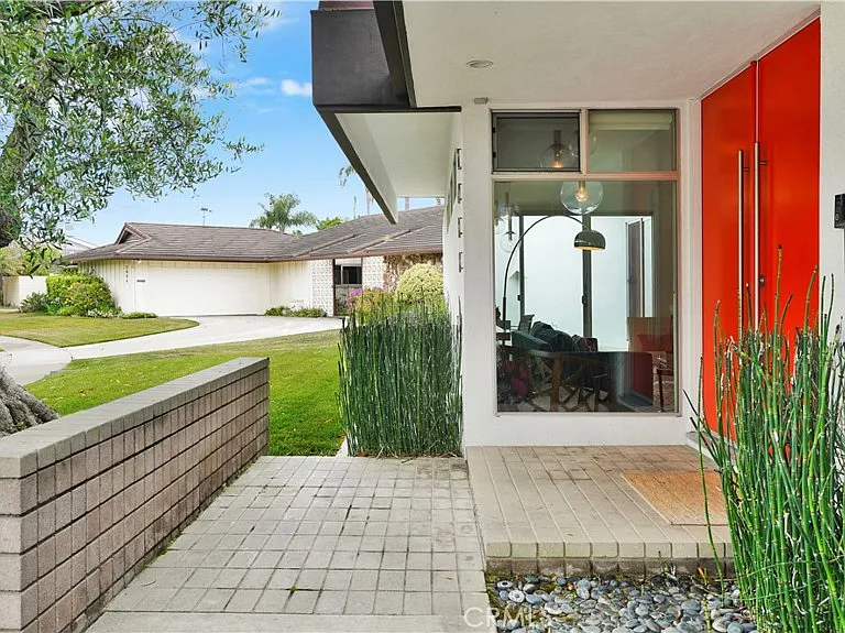 2000 Nautilus Ln — Photo 5