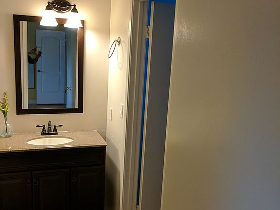 5th image of 1487 Leaftree Cir