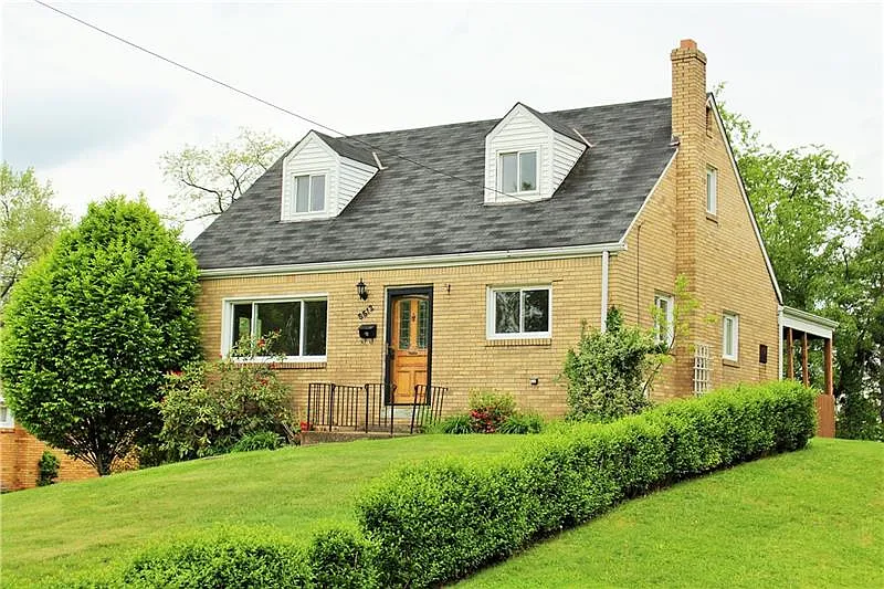 5512 Clark Ave photo 1