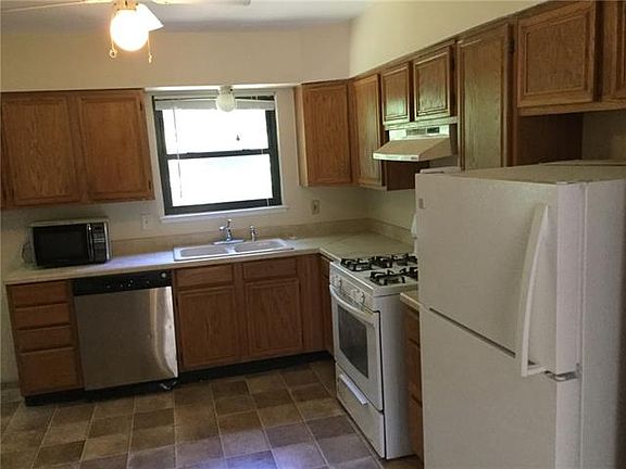 3rd image of 14002 Albemarle Dr