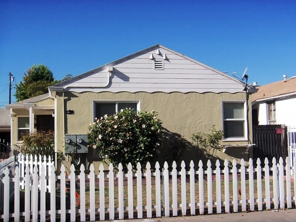 47 E. 14th St. - Exterior