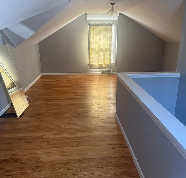 375 W Webster St — Photo 4