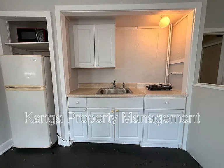 523 24th St #12 — Photo 7