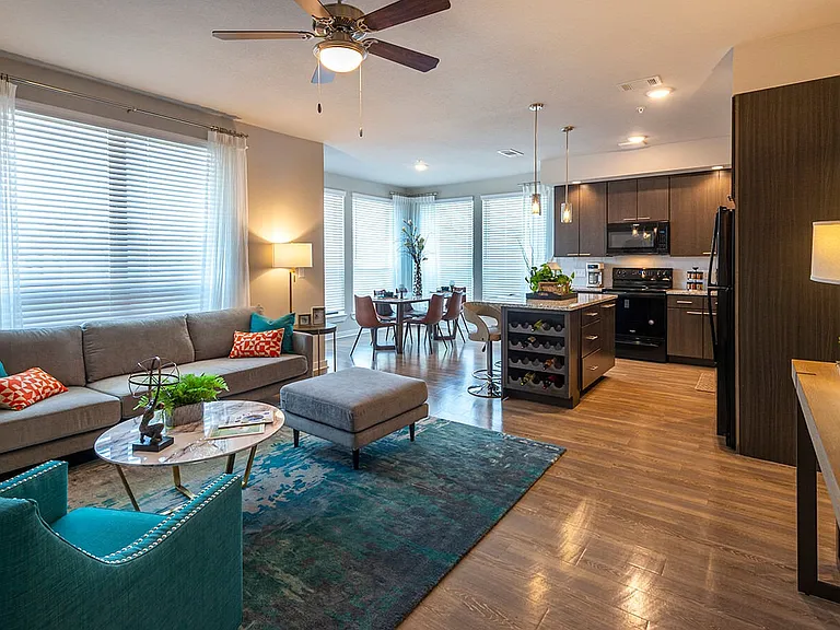 7204 Town Center Blvd — Photo 17