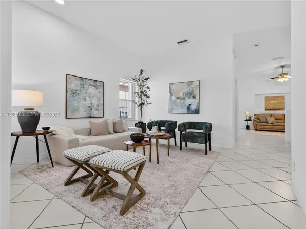 4317 Willow Ridge Dr, Weston, FL 33331