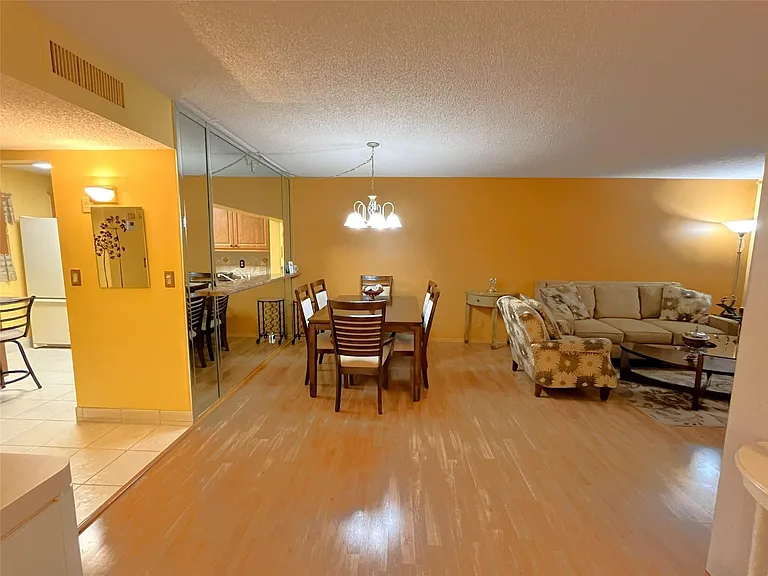 9501 Seagrape Dr #305 — Photo 10