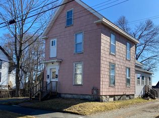 92 1st St, Bangor, ME 04401