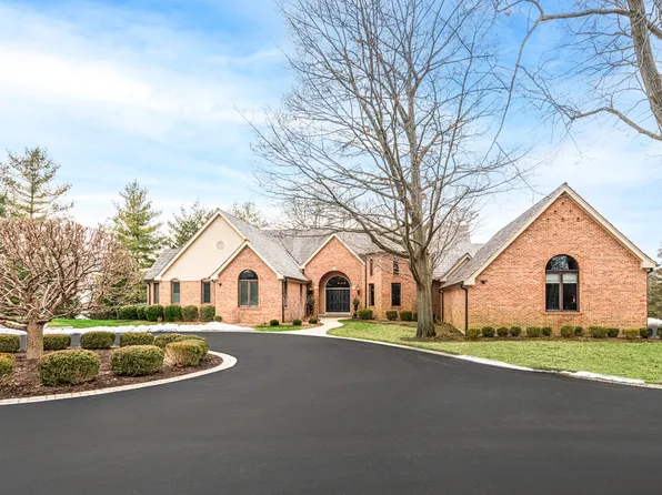 77 S Wynstone Dr, North Barrington, IL 60010