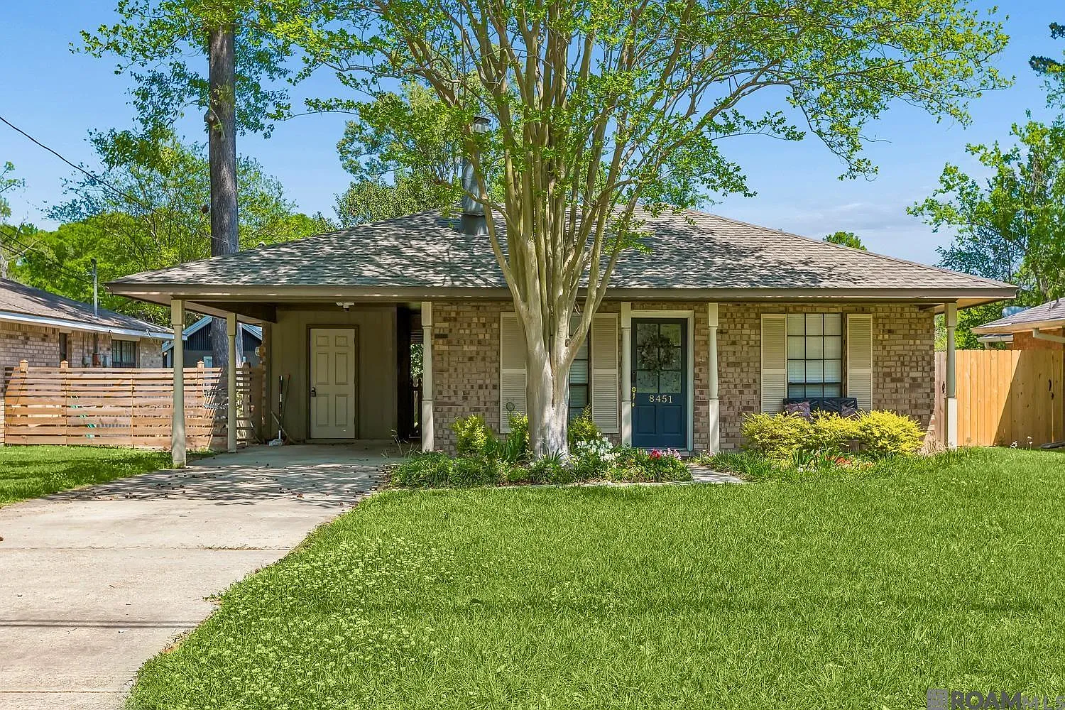 3 bed, 1196 sqft, $1,900 — Photo 1