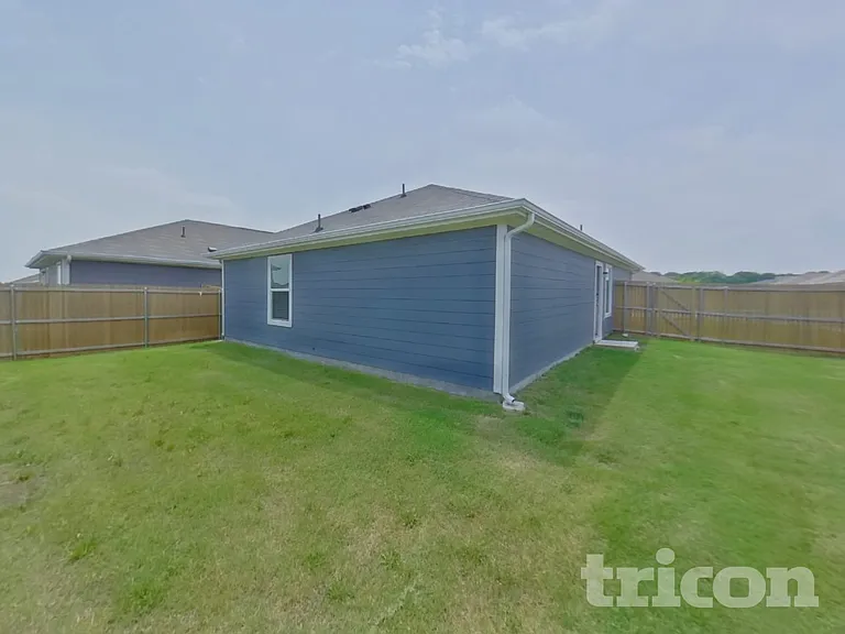 6445 Middlebury Dr — Photo 14