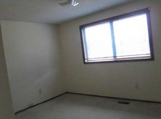 2828 NE Juniper Ave, Gresham, OR 97030