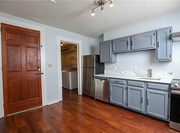 5th image of 417 Patterson Dr