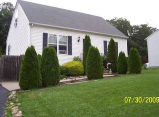 147 Cottonwood Ln, Uncasville, CT 06382