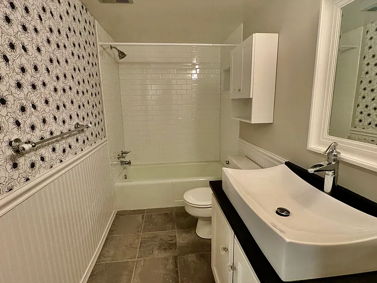 1534 Northgate Sq #11C — Photo 7