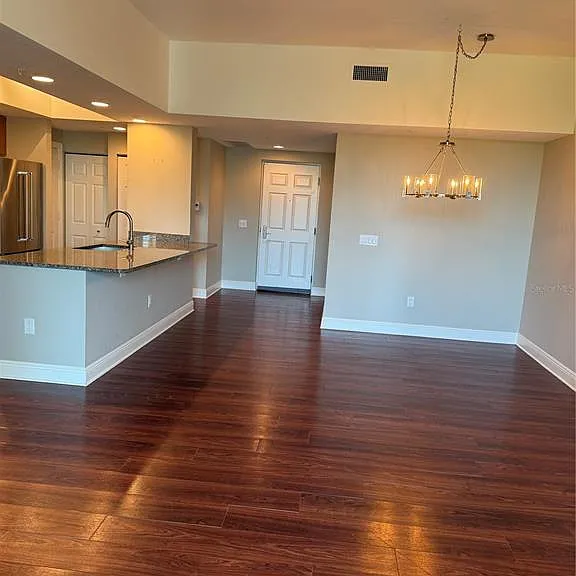 800 N Tamiami Trl #211 — Photo 7
